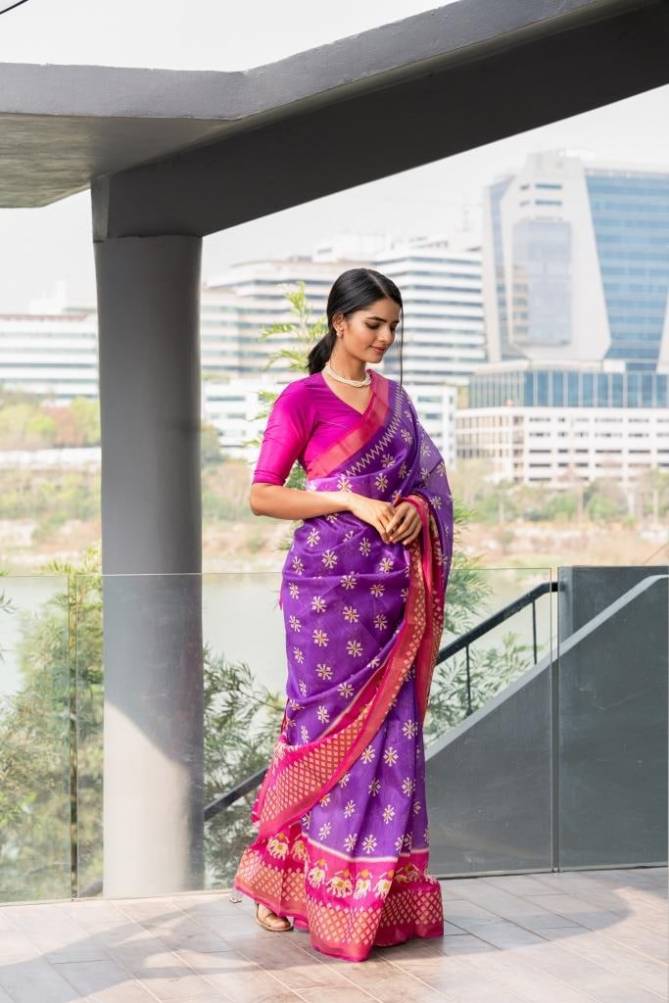 Handloom Zari Patta 10 Stylisht New Exclusive Wear Fancy Designer Saree Collection